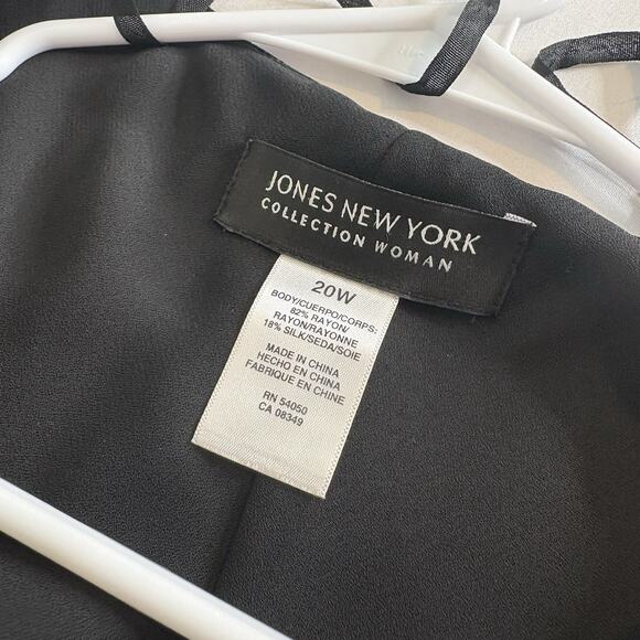 Jones New York‎ Women's Black Velvet Short Sleeve Top Size 20W Festive Luxe - Picture 5 of 11